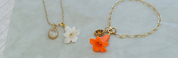 オレンジとアイボリーのお花パーツ*レミース-le meace-POPUP