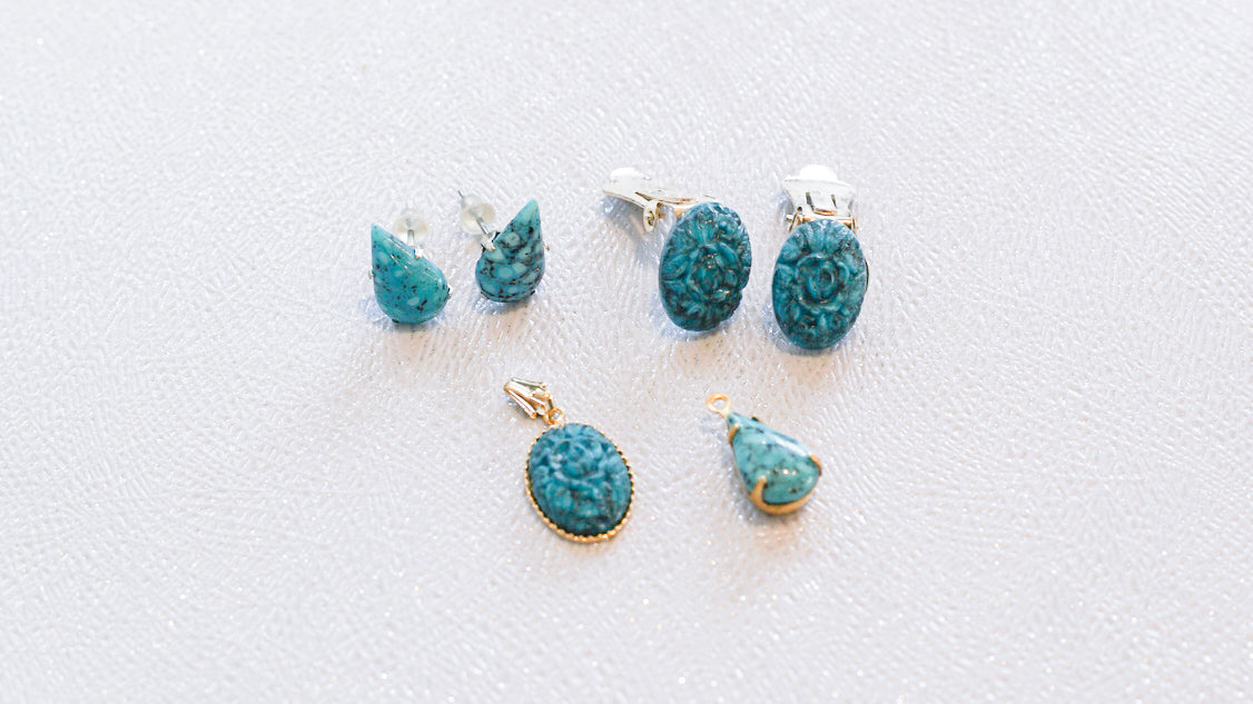 ターコイズブルーの海を思わせるアクセサリー