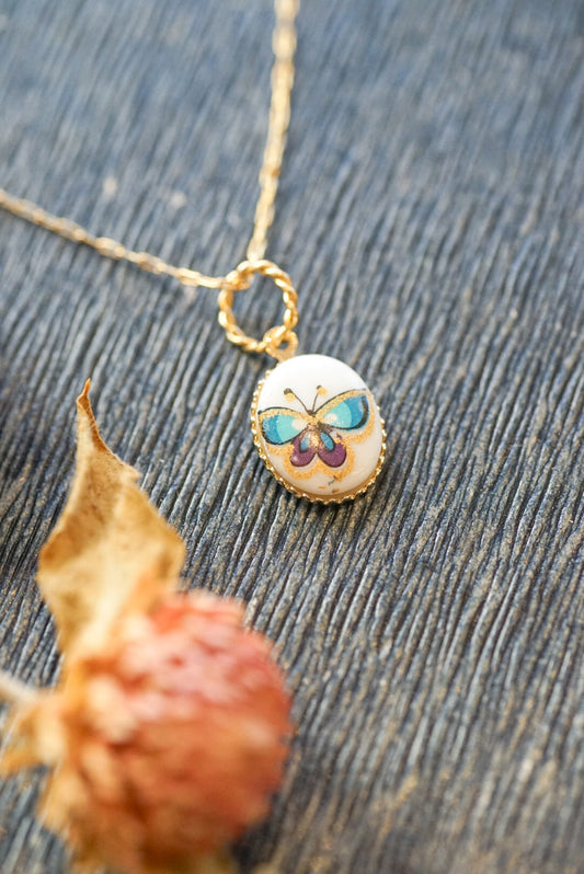 新色ブルーパープルのヴィンテージ蝶々カボション