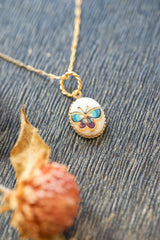 新色ブルーパープルのヴィンテージ蝶々カボション