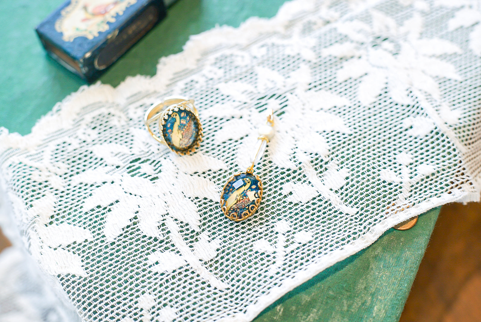 クジャクのカボションアクセサリー＊レミース自由が丘店