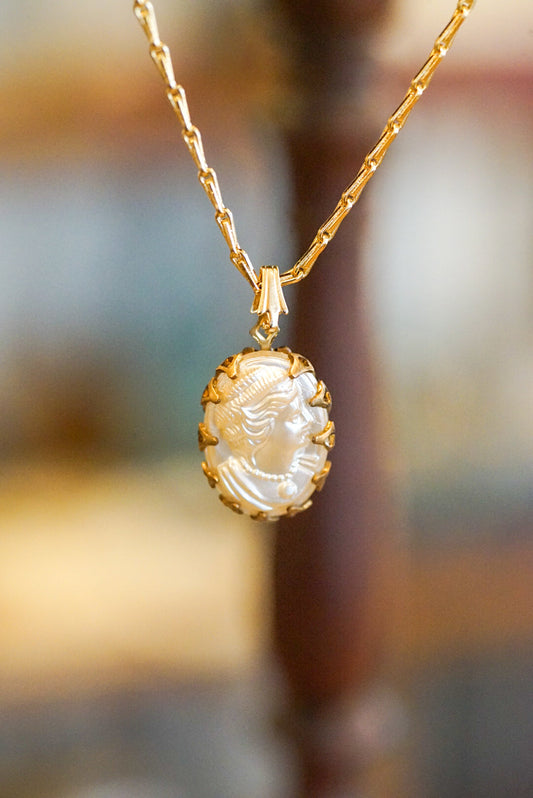 1920年代のジャパンヴィンテージカメオ