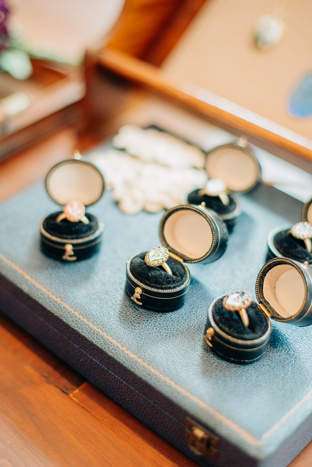 ヨーロッパを感じる希少なヴィンテージ・カメオアクセサリー特集