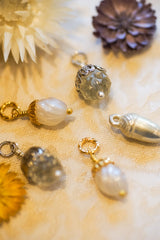 ころんと愛らしいどんぐりのチャーム🍂